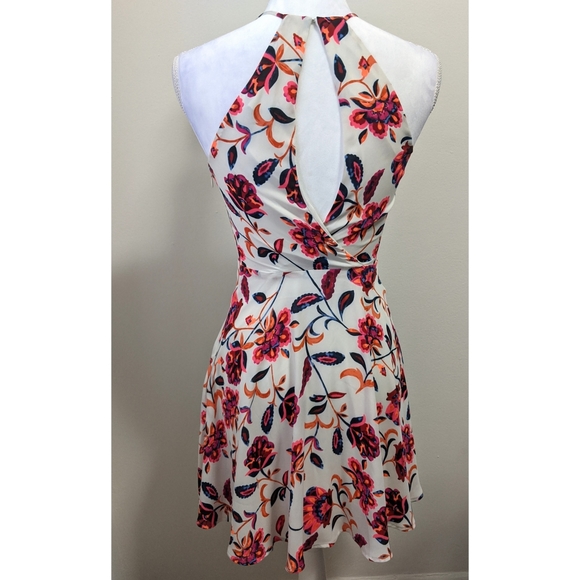 EXPRESS Halter White & Red Floral Dress Size 0 - Picture 2 of 5